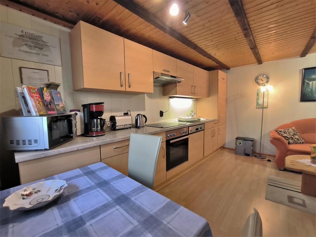 Ferienwohnung Mohnkopf - Unterkunft Fuer 2 Bis 3 Personen Mit Terrasse Jerrishoe Esterno foto