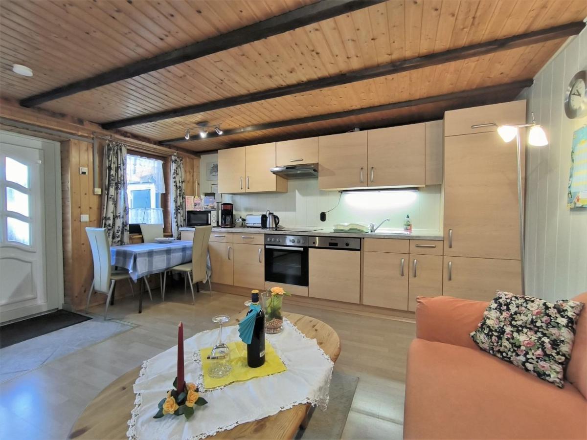 Ferienwohnung Mohnkopf - Unterkunft Fuer 2 Bis 3 Personen Mit Terrasse Jerrishoe Esterno foto