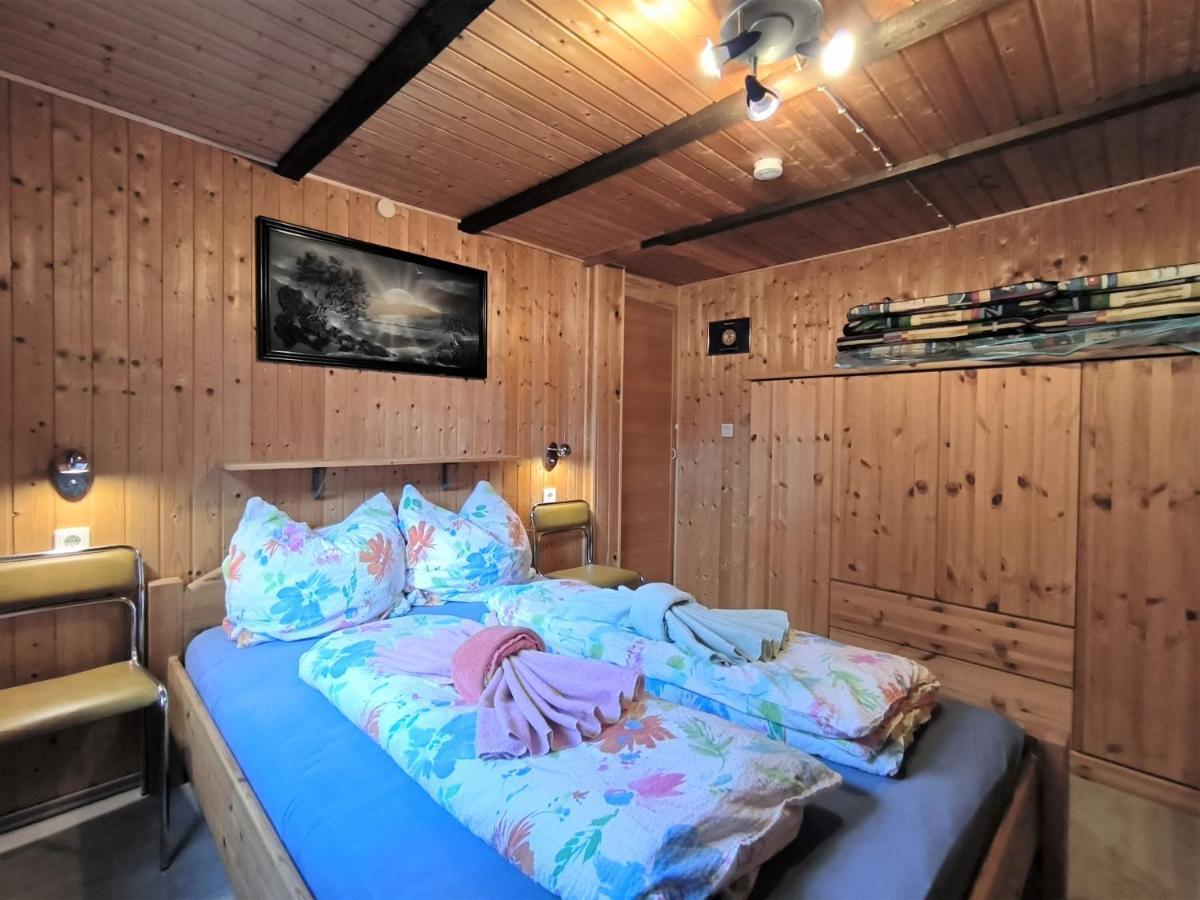 Ferienwohnung Mohnkopf - Unterkunft Fuer 2 Bis 3 Personen Mit Terrasse Jerrishoe Esterno foto