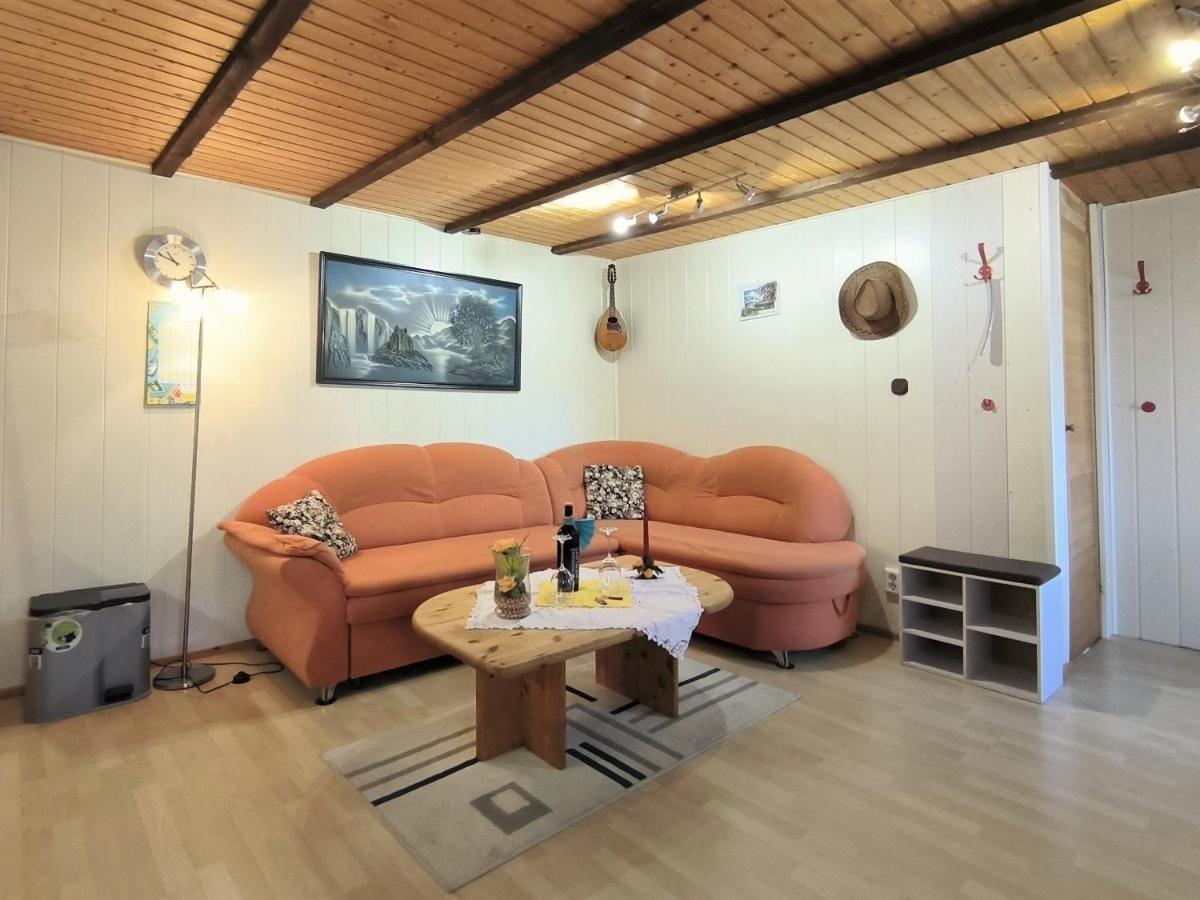 Ferienwohnung Mohnkopf - Unterkunft Fuer 2 Bis 3 Personen Mit Terrasse Jerrishoe Esterno foto